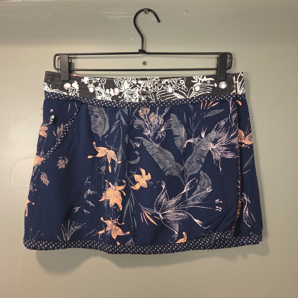 Arena Ibiza Women's‎ Reversible Adjustable Waist Snap Button Mini Skirt